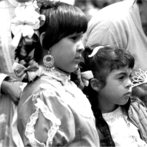 Niñas participan en las Fiestas Patrias